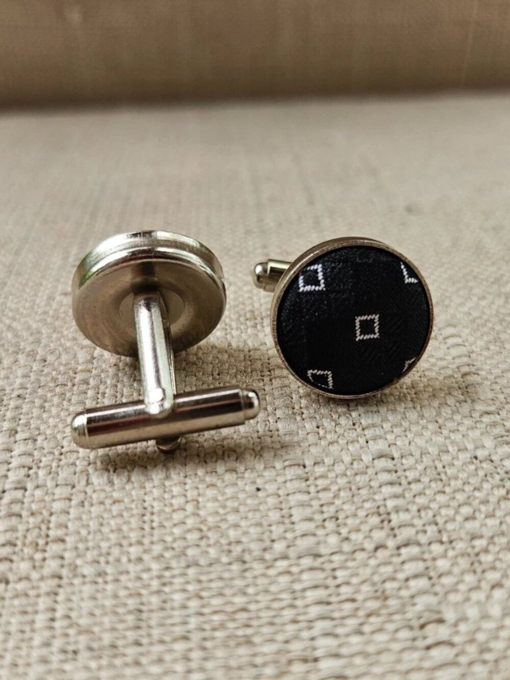 Black Cufflinks with White Diamond Pattern Men Fashion Jewelry Cuff Links New - Picture 4 of 7